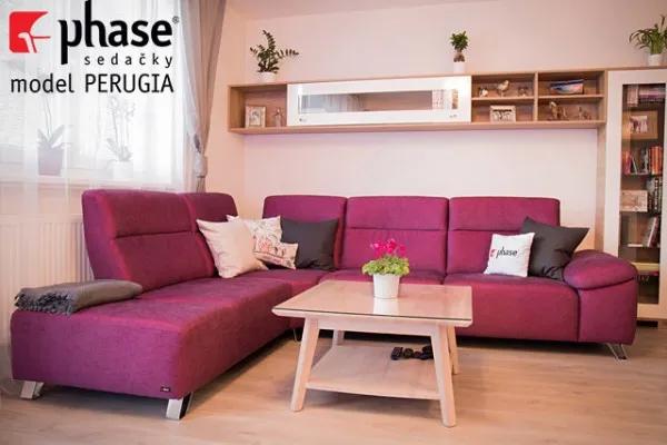 Malinová farba hitom značky PHASE