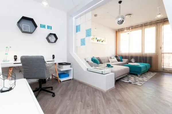 Jak sladit sedačku s podlahou či doplňky v obýváku?