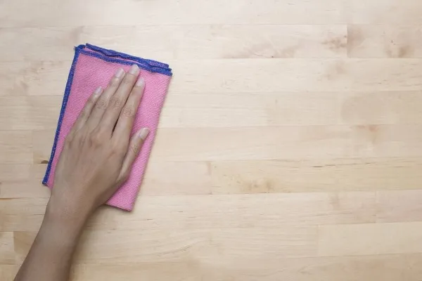 Nielen sedačka potrebuje vašu starostlivosť