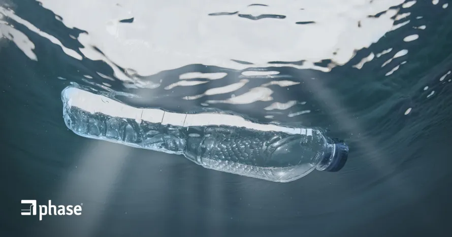 Absolútne unikátna látka vyrobená z plastových fliaš!