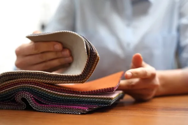 Jaký potahový materiál vybrat na sedačku?